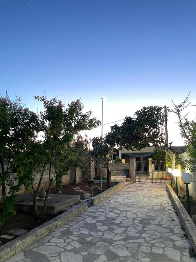 Casa Vacanze Linuccio กาซาลาบาเต ภายนอก รูปภาพ